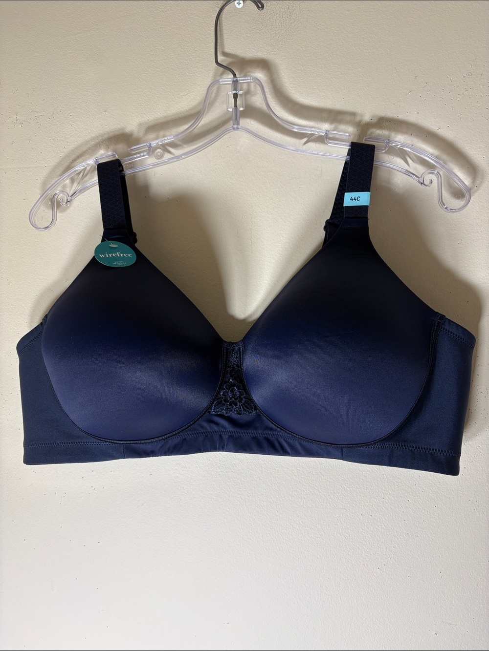 Vanity Fair Smooth Molded Wireless Bra. 44C. NWT.